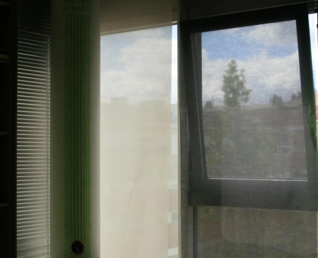 Alojamiento Luminoso Y Bien Ubicado En Terrassa Barcelona Апартаменты