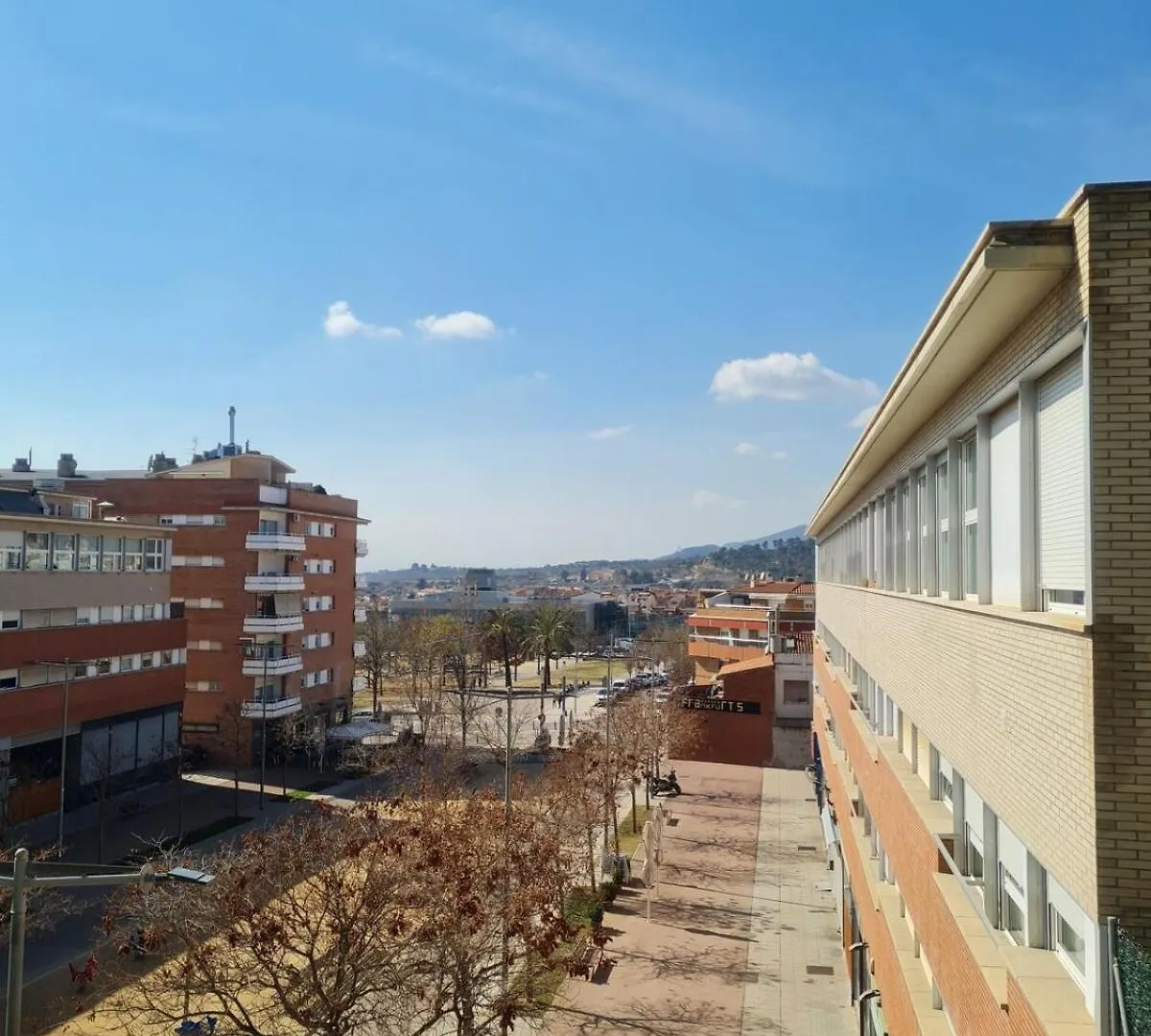 Alojamiento Luminoso Y Bien Ubicado En Terrassa Barcelona